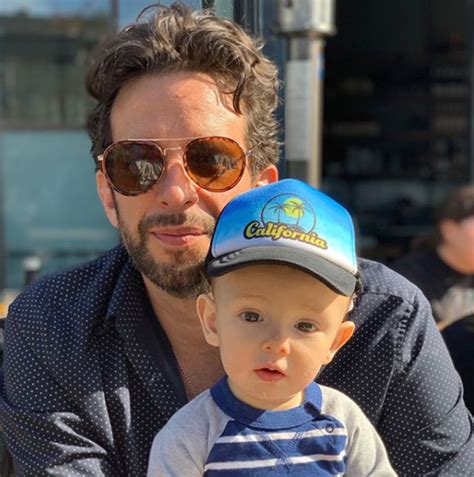 Zach Braff Describes Tragic Final Days Of Friend Nick Corderos Life In Icu And Promises To