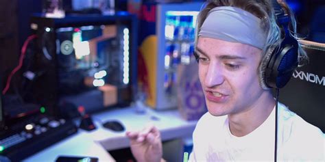 Ninja Has Returned to Twitch | Game Rant