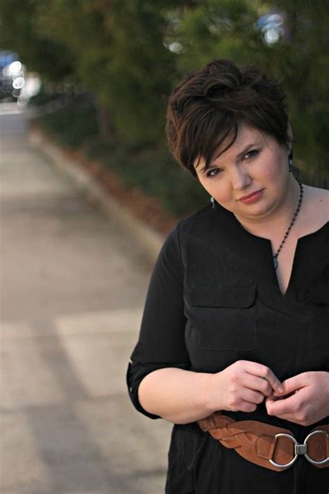 This hair adds a definition to the face and balances the face of a plus size woman. 50 Plus Size Hairstyles to Try This Year | On the side ...