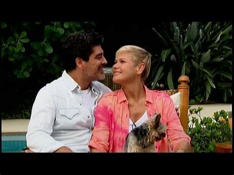 Domingo espetacular é uma revista eletrônica dominical brasileira produzida e exibida pela recordtv. Domingo Espetacular: reportagem com Xuxa (15/03/2015 ...