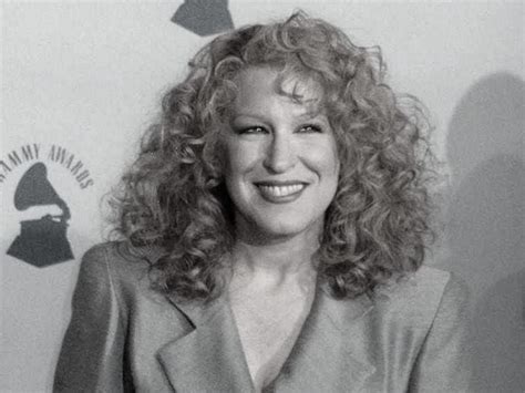 Bette Midler Calls For Sex Strike To Protest Texas Ruling