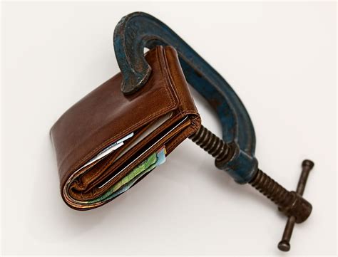 Dompet elektronik adalah layanan elektronik untuk menyimpan uang elektronik. Mengulas DANA dompet digital yang kian digemari - DREAMSBUCKET