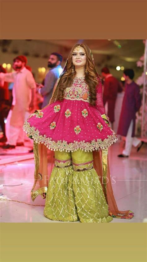 Pakistani Mehndi Function Dresses