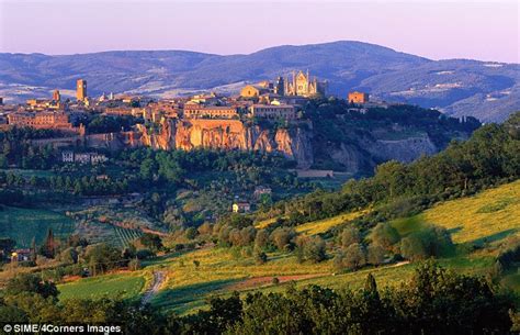 Italy Villa Holidays Into Umbria A Slice Of Unspoilt