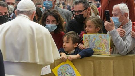 Il Papa Ai Dipendenti Vaticani Pregate Per Una Comunit Di Lavoro Pi