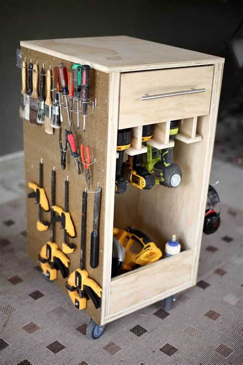 How To Build A Diy Mobile Tool Cart With Pegboard Thediyplan Tool