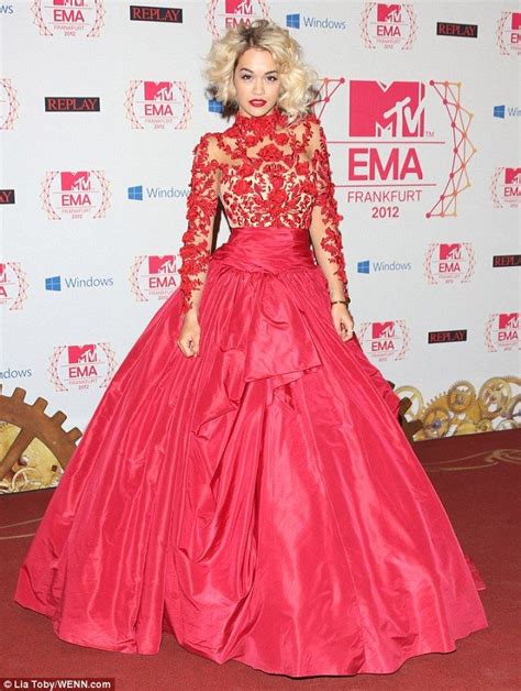 They Have Style And They Can Sing Rita Ora Looks Radiant In Red As Taylor Swift Opts For