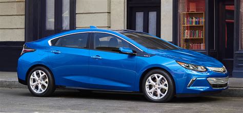 2016 Chevrolet Volt Makes Debut 80 Km Ev Range 2015 Chevrolet Volt 05