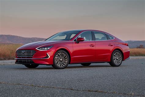 Maybe you would like to learn more about one of these? 2020 Hyundai Sonata Hybrid: Review, Trims, Specs, Price ...