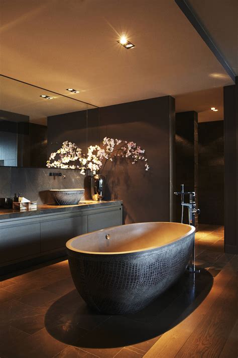 Unique Decor Ideas Lets Turn Your Bathroom Into Black