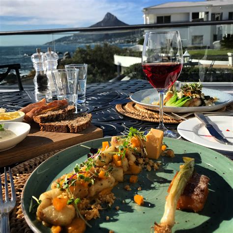 Azure Restaurant - Lifestyle-Insider.com