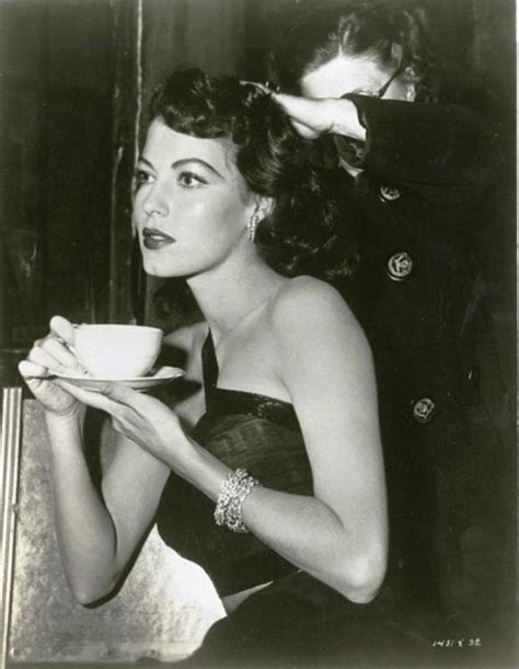 Ava Gardner Tea Photo Print 8 X 10 Item Dap11883 Posterazzi