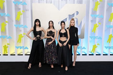 The Best Red Carpet Looks From The 2022 Mtv Video Music Awards Elle