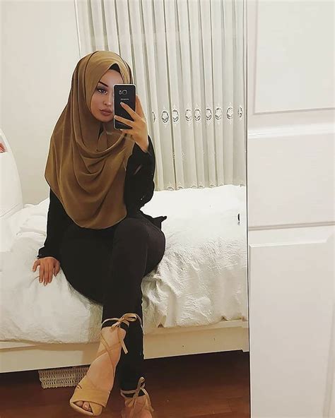 Arab Hijab Big Booty Babe Muslim Chick 3954