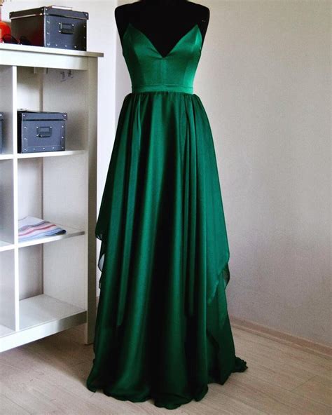 Handmade Silk Emerald Chiffon Maxi Dress In Spaghetti Straps Etsy In 2020 Green Wedding