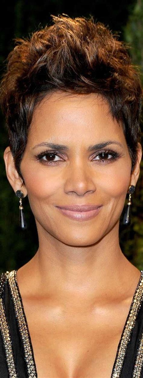 A very special woman halle berry and wonderful short pixie haircuts, images and hair colors are here to welcome you today. 20 Best Halle Berry Short Haircuts | Short Hairstyles ...