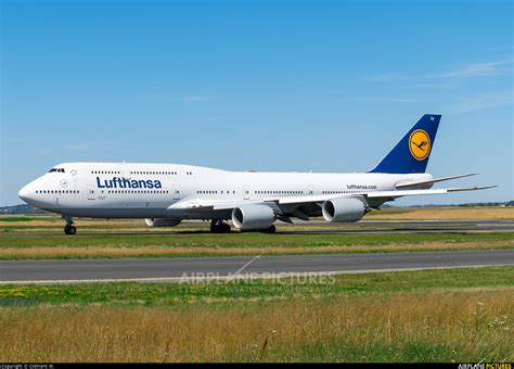 D Abyh Lufthansa Boeing 747 8 At Paris Charles De Gaulle Photo Id