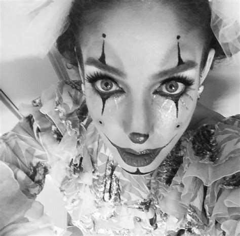 Pin By Ky Mirabel On Clown Life Halloween Face Makeup Face Makeup