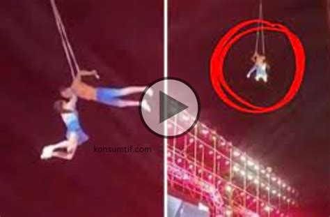 Watch Videos 18 Chinese Acrobat Falls To Her Death During Show With