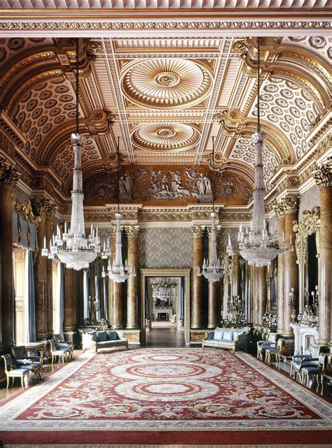 Buckingham Palace Renovation A Royal Update To Queen Elizabeths Digs