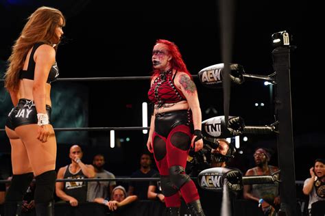 May 30, 2021 · aew double or nothing will be taking place this sunday and it is certain to be a night of memorable moments and solid matches thanks to its card. Gagnants et perdants: AEW Dynamite 06.17.20 - Catch Arena