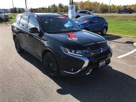 + red stitching interior accents. Balmoral Park Acura | 2019 Mitsubishi Outlander 2019 ...