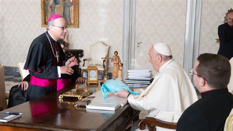 Pope To Meet Canadian Indigenous Leaders In The Spring Bishop Says Detroit Catholic
