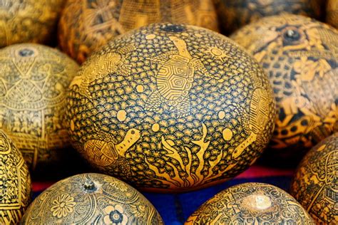 el mercado de artesanías de otavalo el más famoso de ecuador
