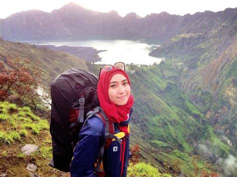 Update terbaru kali ini admin mau bagikan kumpulan foto model rambut panjang wanita.bagi kamu yang sedang mencari gambar dan foto model rambut panjang wanita terbaru sangat tepat sekali, di bawah ini bisa kamu lihat beberapa kumpulan foto model rambut panjang wanita yang sudah saya siapkan sebagai berikut: Alasan Mengapa Banyak Cewek Jaman Sekarang Mencintai Dunia ...