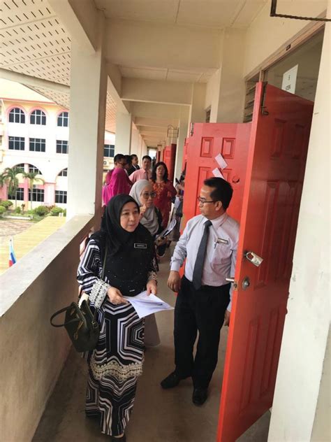 Maybe you would like to learn more about one of these? Program Transformasi Sekolah 2025 di SMK Tebobon pada 24 ...