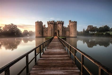 17 Best Castles In England To Visit Castles To Visit Bodiam Castle