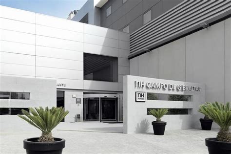 El nombre de nuestro hotel es un homenaje a gaudí y al modernismo: Hotel Nh Campo De Gibraltar en Los Barrios | Destinia