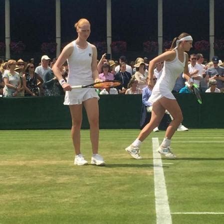 Alison Van Uytvanck Y Greet Minnen Amor Dentro Y Fuera De Las Pistas En Wimbledon