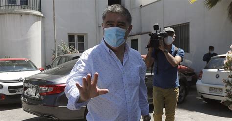 Check spelling or type a new query. El cruce entre Desbordes y diputado Vidal por muerte de ...