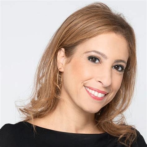 Malgré des premières expériences compliquées, elkabach décèle chez elle des qualités et décide de. Léa Salamé : toutes ses photos sur Télé-Loisirs