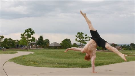 One Arm Handstand