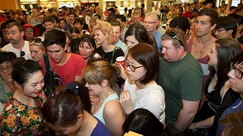 Bumper Crowds Head Into Rundle Mall For Second Year Of Boxing Day Sales Au