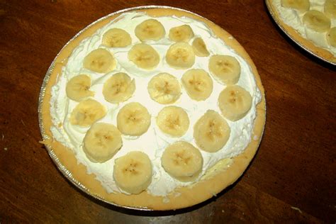 Banana Cream Pie Easy To Make With Prepared Pie Dough Jello Instant