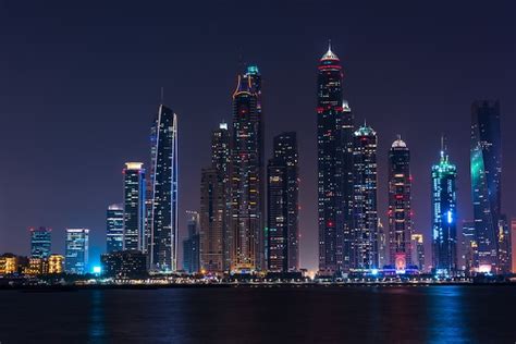 Premium Photo Night Cityscape Of Dubai City United Arab Emirates