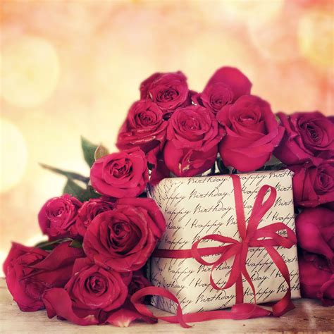 T Box With Red Roses 52540 Happy Birthday Roses Images Late Happy