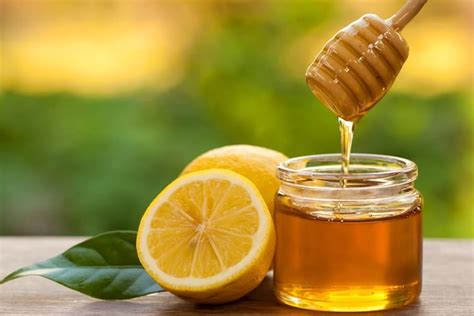 24 Amazing Health Benefits Of Honey Lemon Water