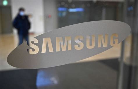 Samsung Electronics Forecasts 257 Jump In Q4 Operating Profit The Star