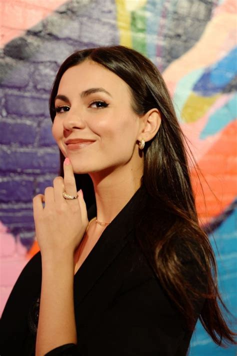 Victoria Justice Fappening Sexy At Pandora Street Of Love The Fappening