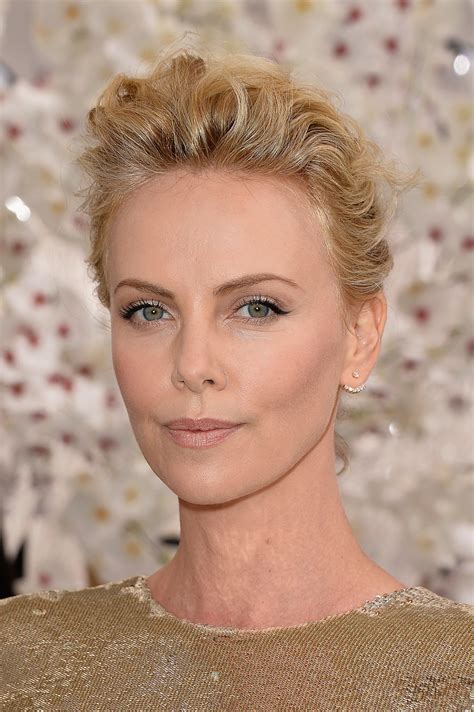 Charlize Theron Get Date Night Glam With These Subtle Smoky Eye Looks