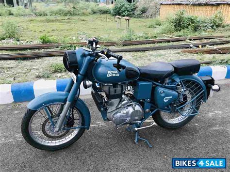 Used 2017 Model Royal Enfield Classic Squadron Blue For Sale In Kolkata