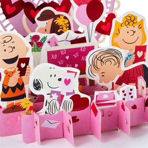 The Peanuts Gang Happiness Is 3d Pop Up Valentines Day Card