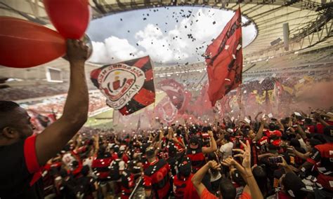 No jogos na tv pode consultar as transmissões de benfica, fc porto, sporting, e principais equipas e ligas de futebol. Contra o Inter, Flamengo chega a 500 mil torcedores em ...