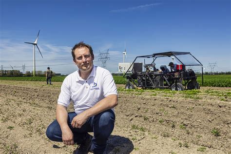 5g Robot Revolutionises Arable Farming