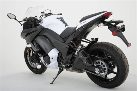 The คาวาซากิ นินจา 1000 is offered gasoline engine in the thailand. 2013 Kawasaki Ninja 1000 ABS