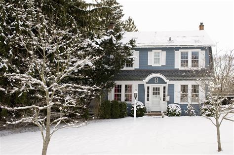 7 Reasons To Buy A House In The Winter